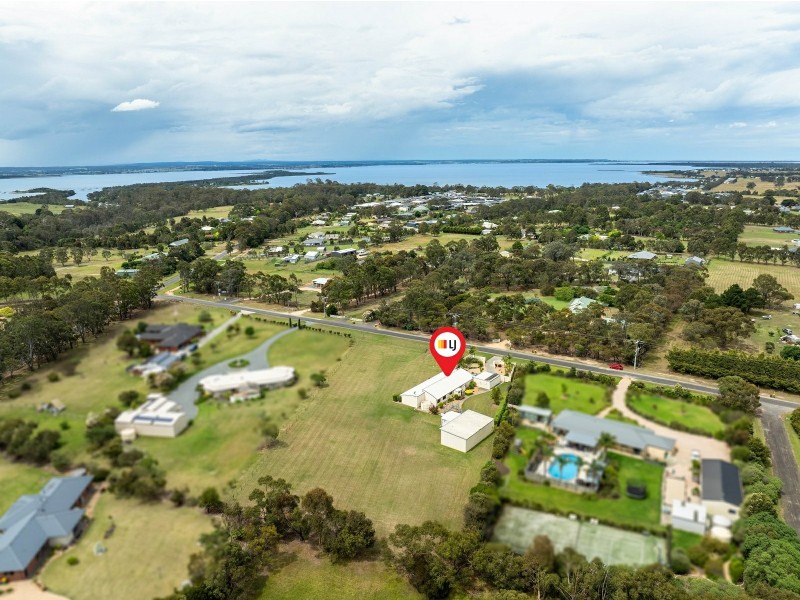 16 Lake Victoria Road, Eagle Point VIC 3878