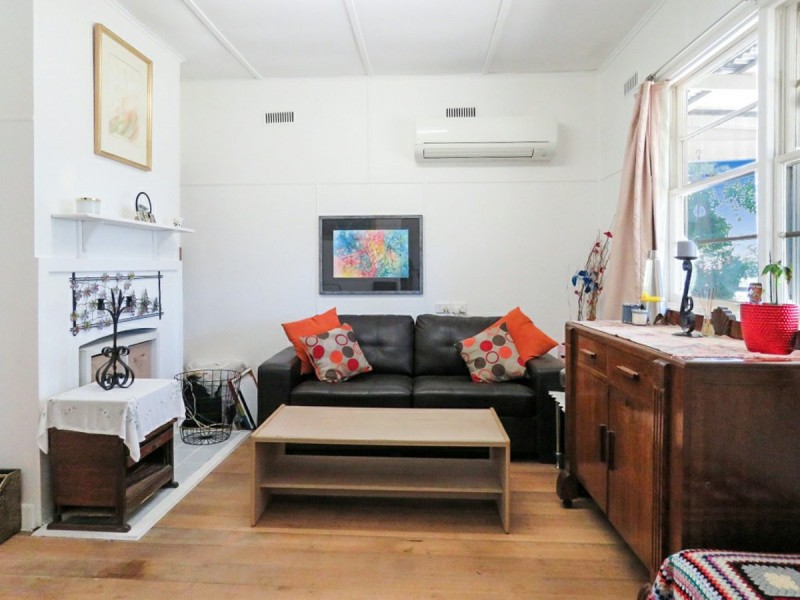 38 Eighth Avenue, Raymond Island VIC 3880