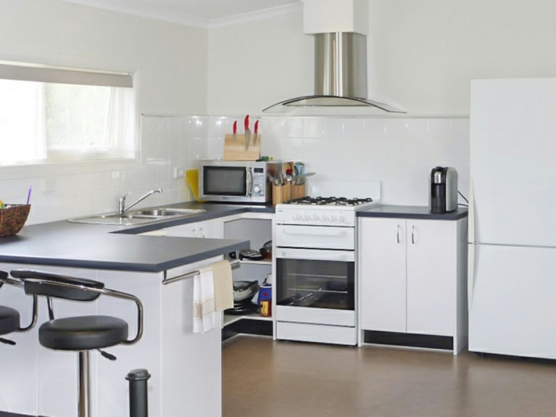 38 Eighth Avenue, Raymond Island VIC 3880