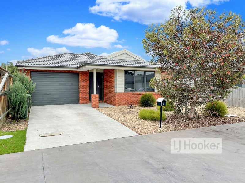 6 Eaton Place, Paynesville VIC 3880