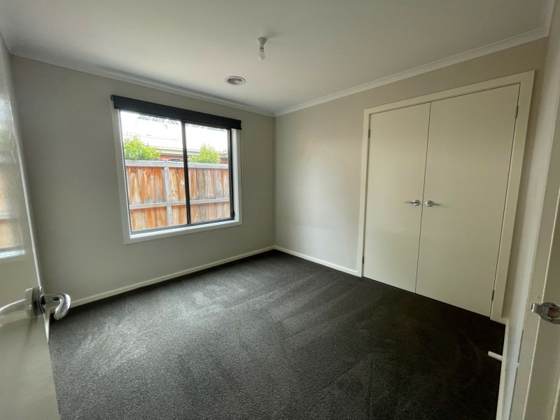 6 Eaton Place, Paynesville VIC 3880