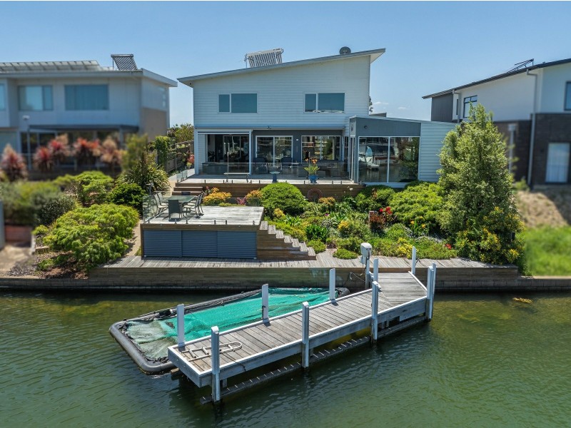 13 Driftwood Close, Paynesville VIC 3880