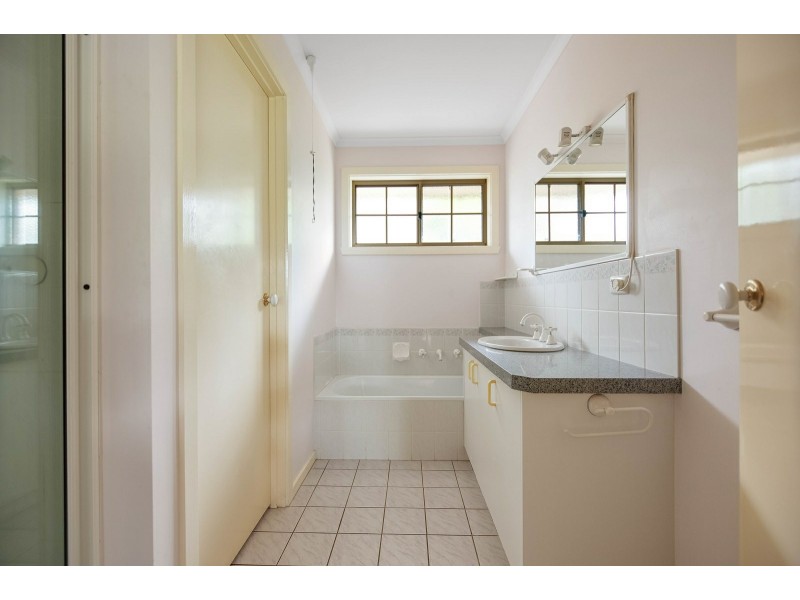 2/7 Langford Parade, Paynesville VIC 3880