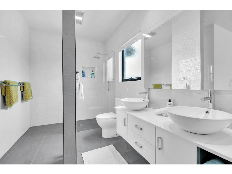 10 View Street, Paynesville VIC 3880