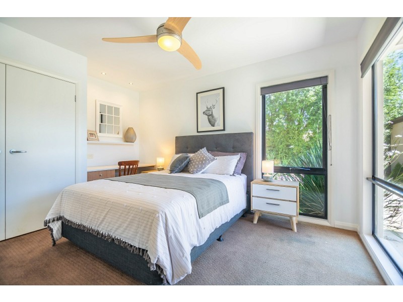 10 View Street, Paynesville VIC 3880