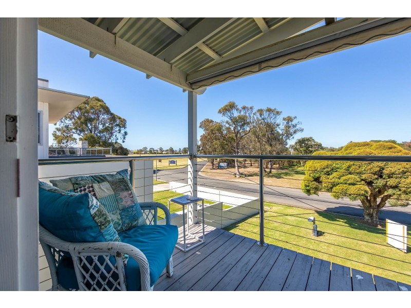 71 Slip Road, Paynesville VIC 3880