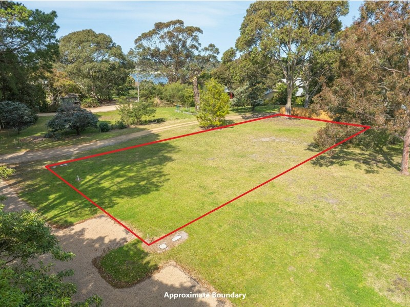 2C Backwater Court, Paynesville VIC 3880