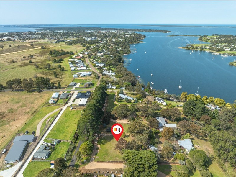 2C Backwater Court, Paynesville VIC 3880