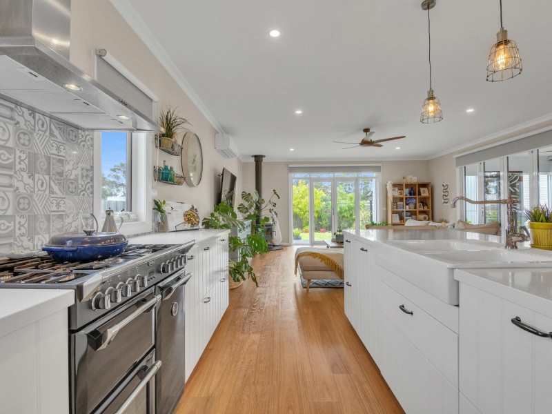 8 Seagreen Close, Eagle Point VIC 3878