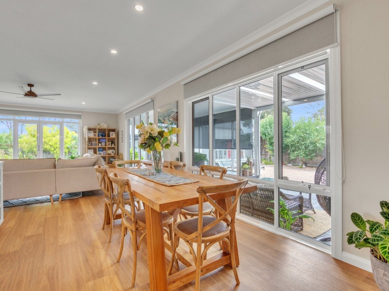 8 Seagreen Close, Eagle Point VIC 3878