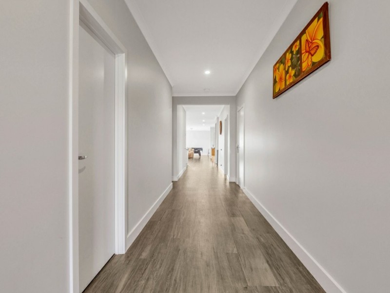 10 Ilfracombe Way, Paynesville VIC 3880