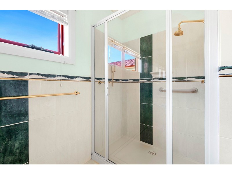 19 Main Road, Paynesville VIC 3880