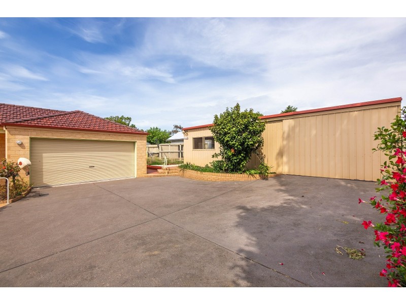 19 Main Road, Paynesville VIC 3880