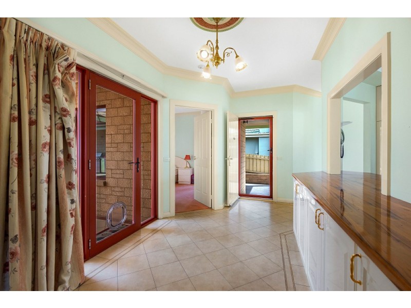 19 Main Road, Paynesville VIC 3880