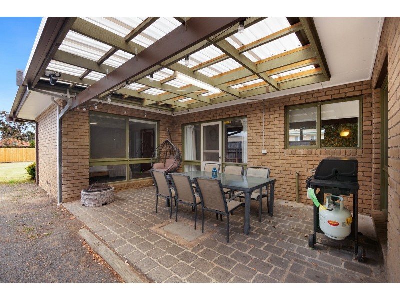 27 Gilsenan Street, Paynesville VIC 3880