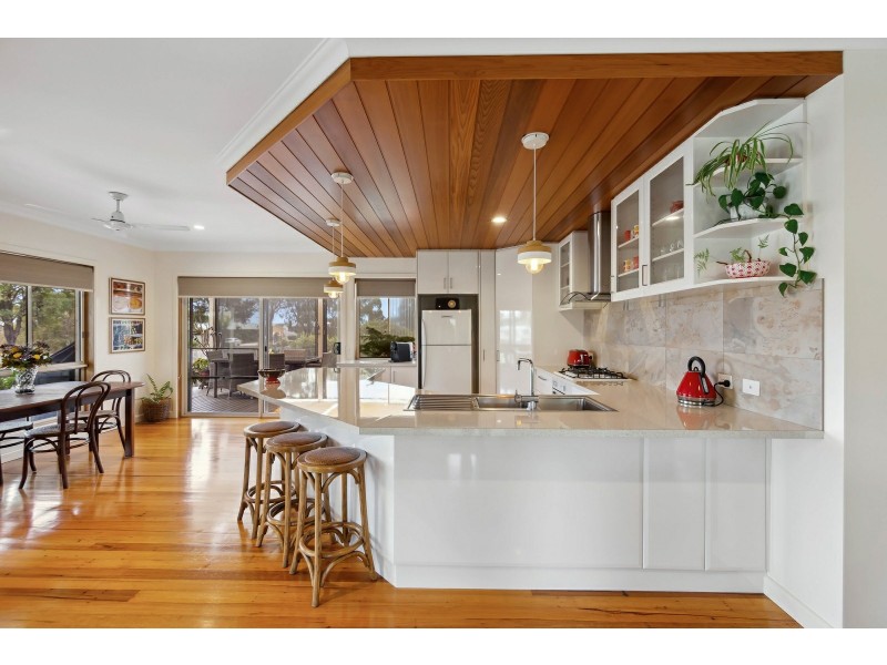 18 Landfall Avenue, Newlands Arm VIC 3875