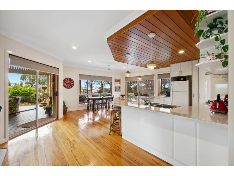 18 Landfall Avenue, Newlands Arm VIC 3875