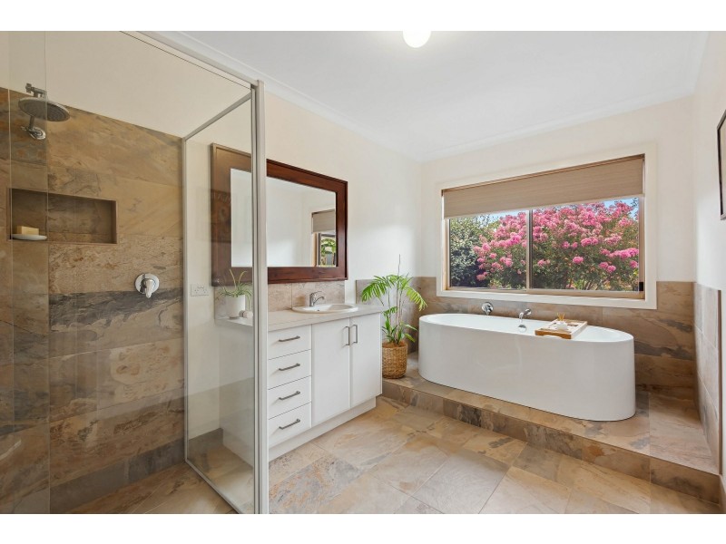 18 Landfall Avenue, Newlands Arm VIC 3875