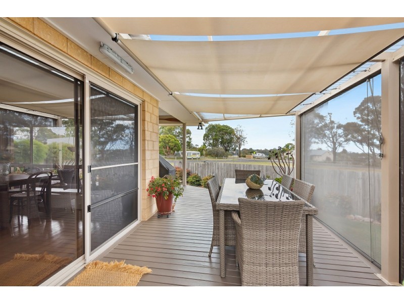 18 Landfall Avenue, Newlands Arm VIC 3875
