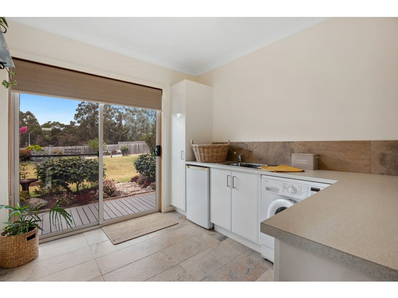 18 Landfall Avenue, Newlands Arm VIC 3875