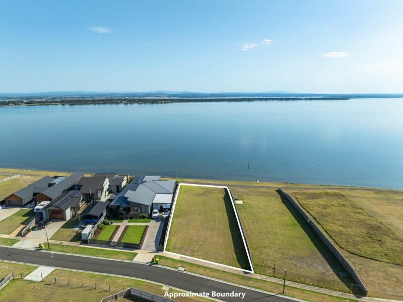 19 Yalca Mews, Eagle Point VIC 3878