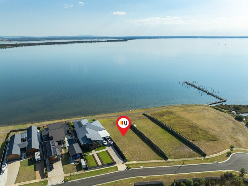 19 Yalca Mews, Eagle Point VIC 3878