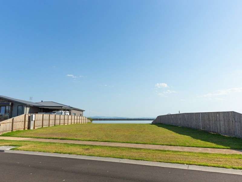 19 Yalca Mews, Eagle Point VIC 3878