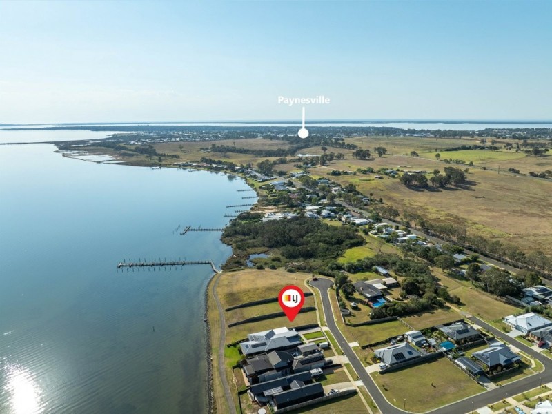 19 Yalca Mews, Eagle Point VIC 3878