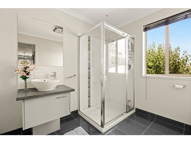 23 Gilsenan Street, Paynesville VIC 3880