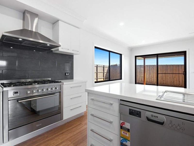 4/6 Hayman Place, Paynesville VIC 3880