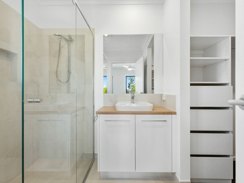 4/6 Hayman Place, Paynesville VIC 3880