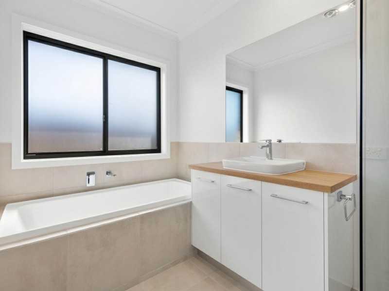 4/6 Hayman Place, Paynesville VIC 3880