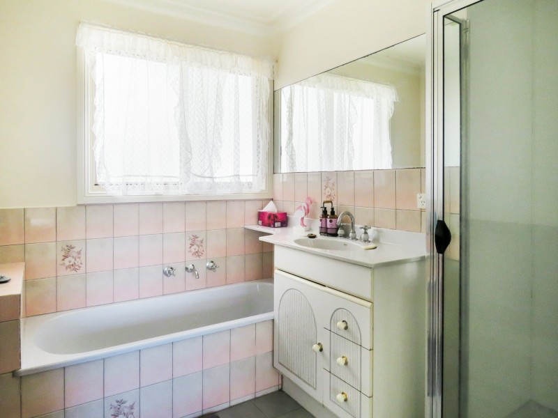 9 Midway Avenue, Newlands Arm VIC 3875