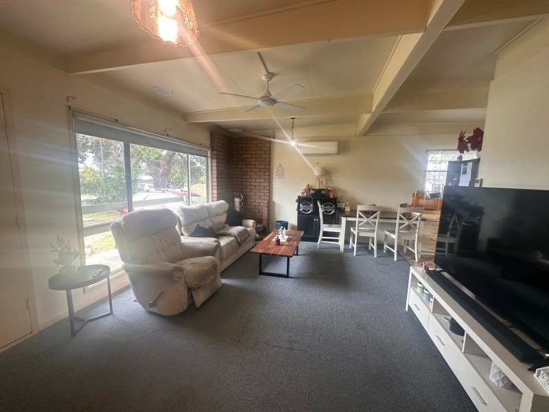 26 Canal Road, Paynesville VIC 3880