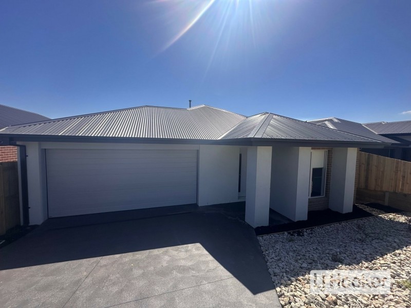 17 Bottlebrush Way, Lucknow VIC 3875