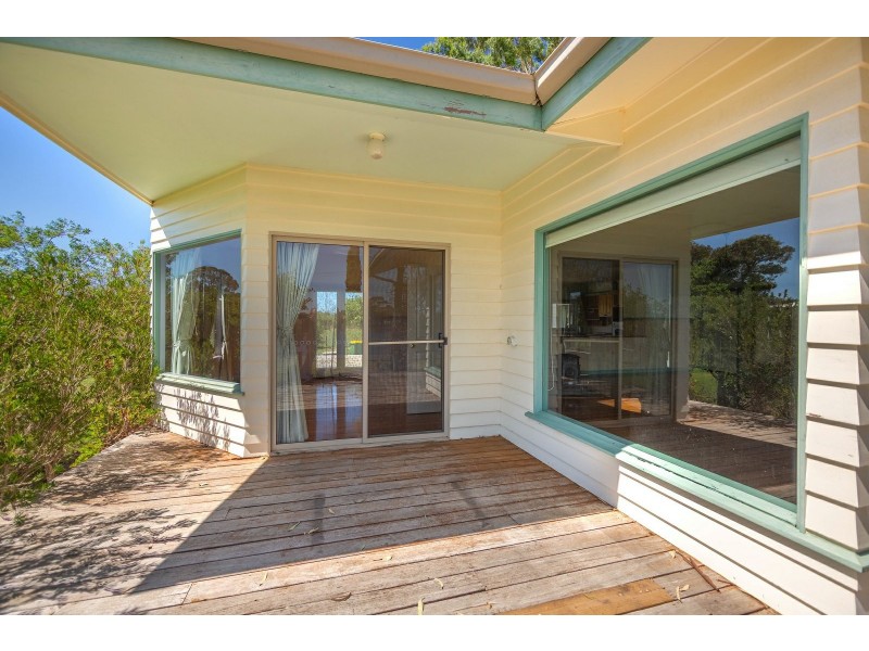 153 Western Boulevard, Raymond Island VIC 3880