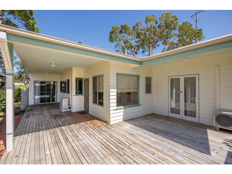 153 Western Boulevard, Raymond Island VIC 3880