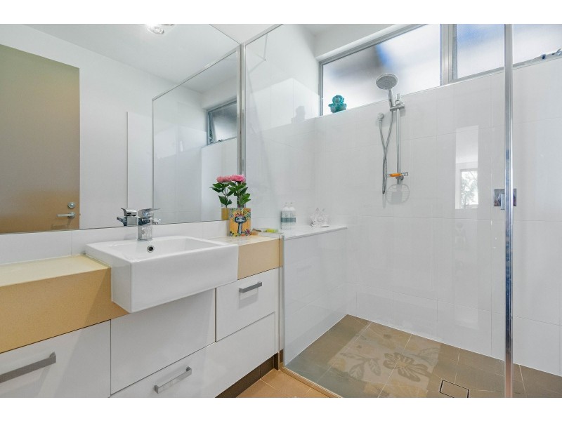 176 Bay Road, Eagle Point VIC 3878