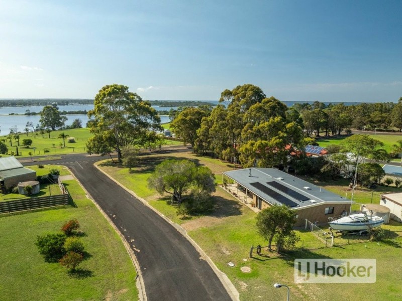 16 Bayside Avenue, Newlands Arm VIC 3875