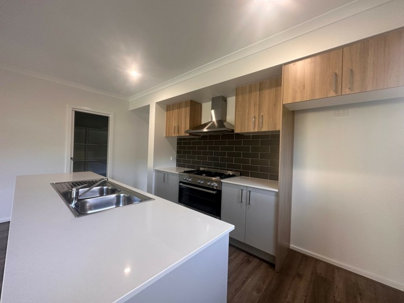 18 Camden Street, Lucknow VIC 3875