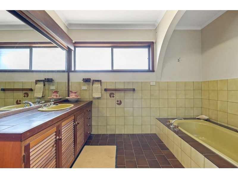 24 Vaughan Street, Paynesville VIC 3880