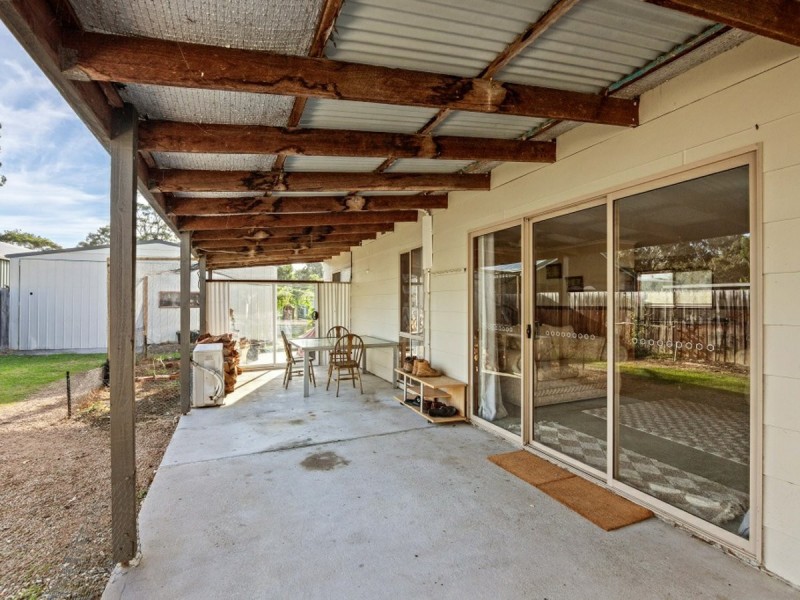 54 Tenth Avenue, Raymond Island VIC 3880