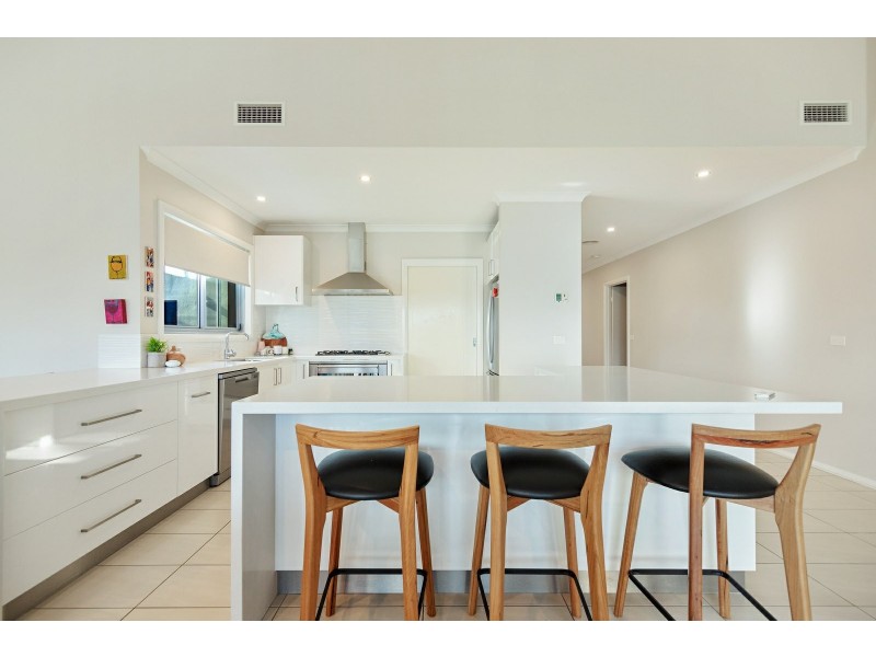 9 Government Road, Paynesville VIC 3880