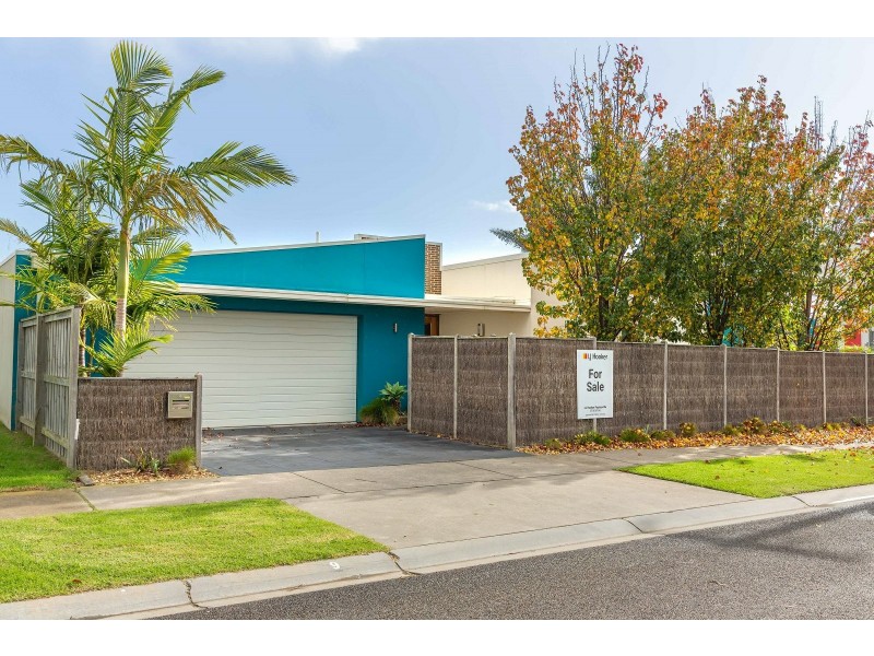 9 Government Road, Paynesville VIC 3880