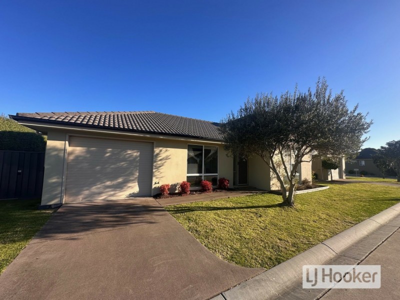 2/9-11 Wellington Street, Paynesville VIC 3880