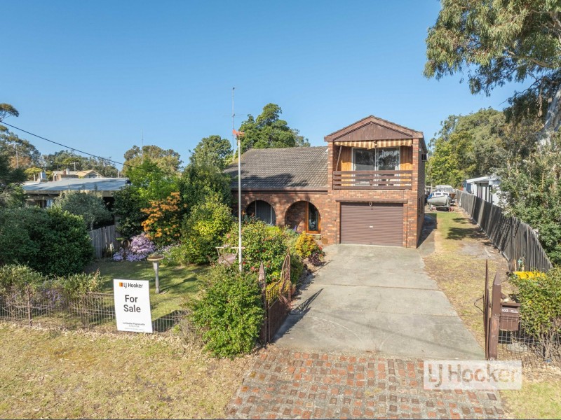 105 Western Boulevard, Raymond Island VIC 3880