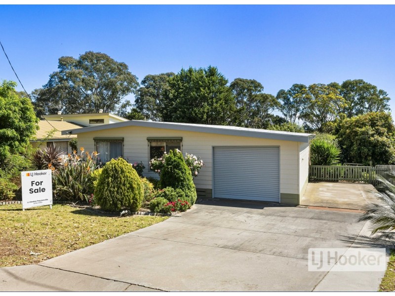 6 Hoskin Street, Eagle Point VIC 3878