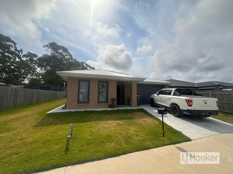 17 Ilfracombe Way, Paynesville VIC 3880