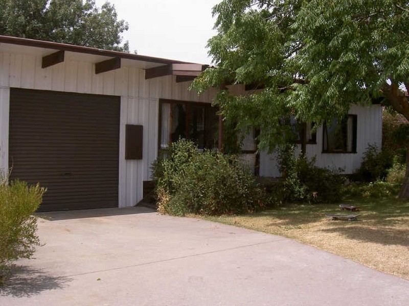 35 Mcmillan Grove, Paynesville VIC 3880