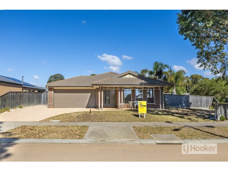 12 Coast Avenue, Paynesville VIC 3880